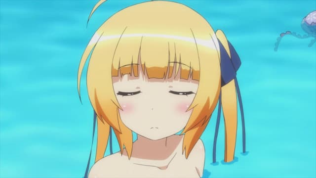 Wagamama High Spec, Round-and-Round Swimming